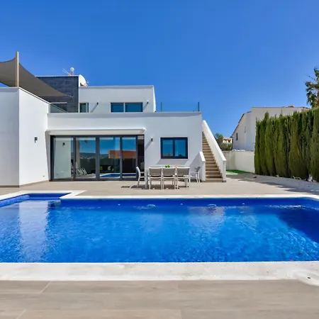 Guzman - Piacere Villa *