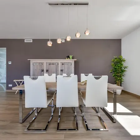 Villa Guzman - Piacere